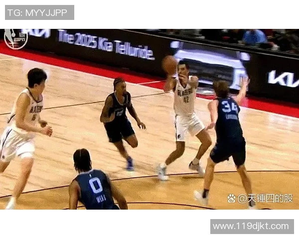 灰熊与勇士精彩对决全场比赛录像回顾与精彩瞬间分析